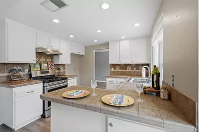 8008 Mesa Oak Way, Citrus Heights, CA 95610 - Photo 12