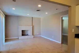 6955 S Land Park Dr, Sacramento, CA 95831 - Photo 4