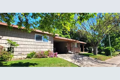 6955 S Land Park Drive, Sacramento, CA 95831 - Photo 2