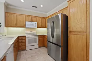 2042 Spring Blossom Ln, Turlock, CA 95382 - Photo 10