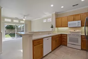 2042 Spring Blossom Ln, Turlock, CA 95382 - Photo 10