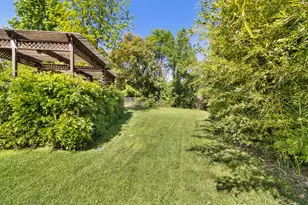 3410 W Country Club Ln, Sacramento, CA 95821 - Photo 72