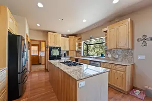 2004 Bruin Trl, Placerville, CA 95667 - Photo 14