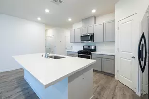 2057 Skipper Cv Wy, Plumas Lake, CA 95961 - Photo 4