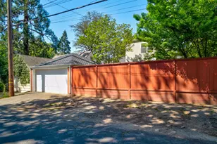 905 47th St, Sacramento, CA 95819 - Photo 44