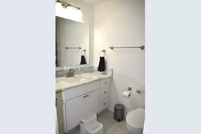 6844 Sandrock Way, Sacramento, CA 95828 - Photo 12