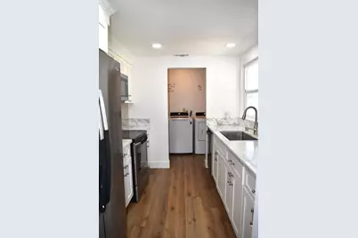 6844 Sandrock Way, Sacramento, CA 95828 - Photo 8