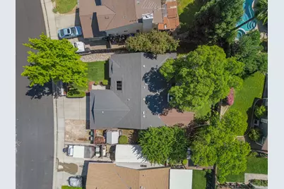 602 Oakborough Avenue, Roseville, CA 95747 - Photo 32