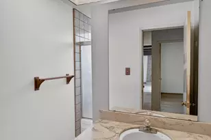 49 Waterglen Cir, Sacramento, CA 95826 - Photo 26