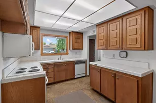 49 Waterglen Cir, Sacramento, CA 95826 - Photo 36