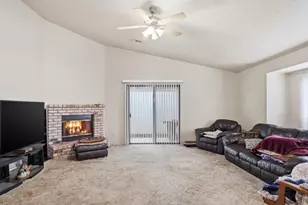 1260 Windsor Ct, Turlock, CA 95380 - Photo 4