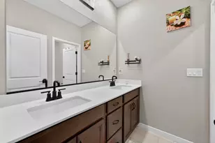 2049 Borealis Cir, Roseville, CA 95747 - Photo 26