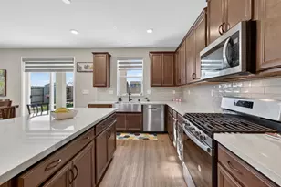 2049 Borealis Cir, Roseville, CA 95747 - Photo 6