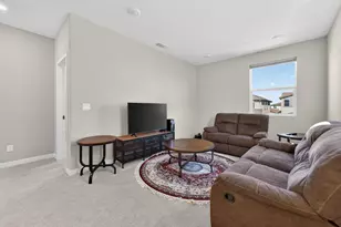 2049 Borealis Cir, Roseville, CA 95747 - Photo 14