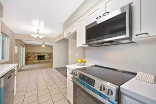 5824 Hesper Way, Carmichael, CA 95608 - Photo 32