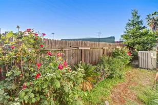 Bentley Ave, Sacramento, CA 95823 - Photo 38