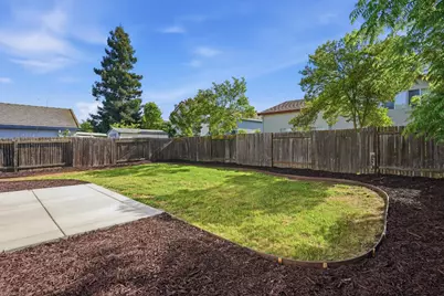 8916 Mandalay Way, Elk Grove, CA 95624 - Photo 50