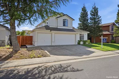 8916 Mandalay Way, Elk Grove, CA 95624 - Photo 2