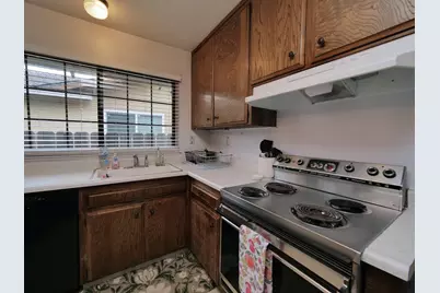 1037 Tenaya Court, Manteca, CA 95337 - Photo 10