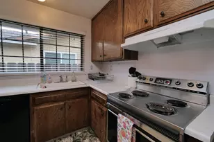 1037 Tenaya Ct, Manteca, CA 95337 - Photo 10