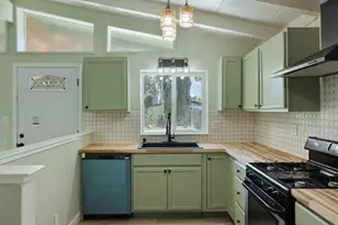 3893 32nd Ave, Sacramento, CA 95824 - Photo 10