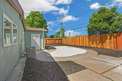 3893 32nd Avenue, Sacramento, CA 95824 - Photo 32
