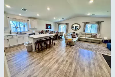 6106 Friendship Court, Riverbank, CA 95367 - Photo 6