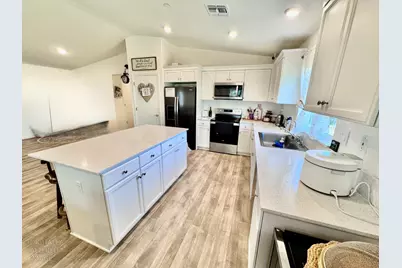 6106 Friendship Court, Riverbank, CA 95367 - Photo 10