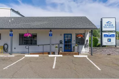 827 N State Highway 49-88 #8, Jackson, CA 95642 - Photo 2
