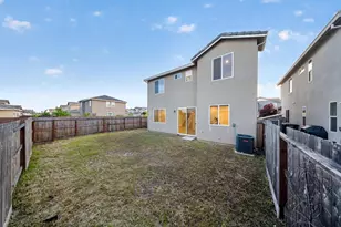 9476 Del Seis Dr, Sacramento, CA 95829 - Photo 30