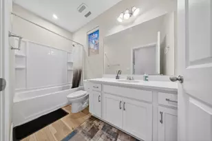 9476 Del Seis Dr, Sacramento, CA 95829 - Photo 10