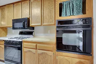 6809 Kermit Ln, Fair Oaks, CA 95628 - Photo 10