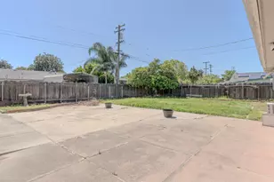 1808 Elder Ln, Modesto, CA 95355 - Photo 8