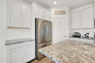 2011 Coffee Creek Way, Plumas Lake, CA 95961 - Photo 10