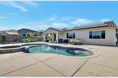 2011 Coffee Creek Way, Plumas Lake, CA 95961 - Photo 32