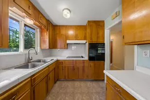 1600 Thorsen Ave, Modesto, CA 95355 - Photo 10