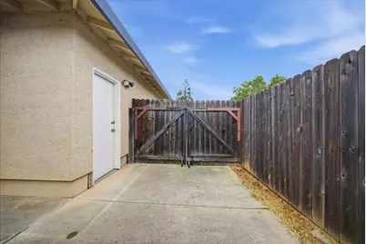 2509 Ganzan Way, Rancho Cordova, CA 95670 - Photo 18