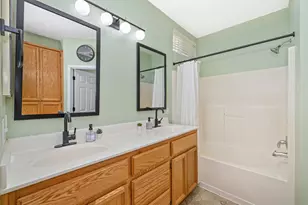 9226 Lucchesi Dr, Sacramento, CA 95829 - Photo 26