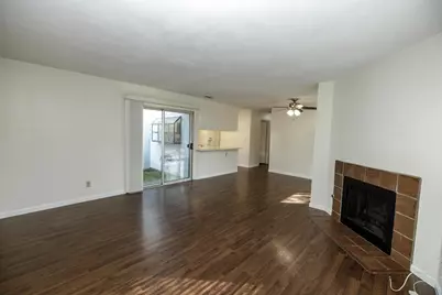 1296 Spruce Lane #20, Manteca, CA 95336 - Photo 6