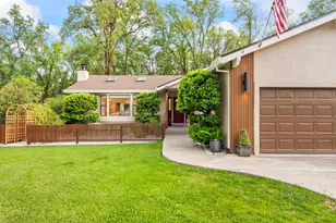 23218 Broadmoor Ct, Auburn, CA 95602 - Photo 4