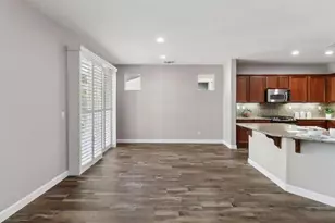 8013 Solomon Dr, Elk Grove, CA 95757 - Photo 10
