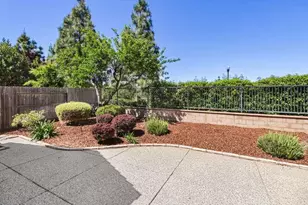 8013 Solomon Dr, Elk Grove, CA 95757 - Photo 34