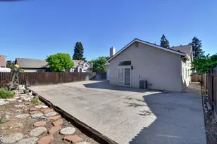 6813 Desta Ct, Elk Grove, CA 95758 - Photo 40