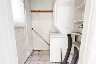 1932 Larkin Way Way, Sacramento, CA 95818 - Photo 16