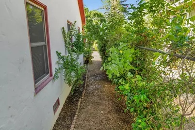 1932 Larkin Way Way, Sacramento, CA 95818 - Photo 24