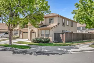 17621 Wheat Field St, Lathrop, CA 95330 - Photo 4