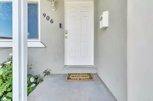 906 E 19th St, Marysville, CA 95901 - Photo 2