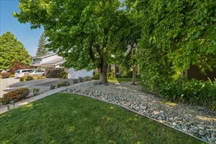 226 Bittercreek Dr, Folsom, CA 95630 - Photo 10