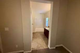 945 Skyline Dr, Yuba City, CA 95991 - Photo 8