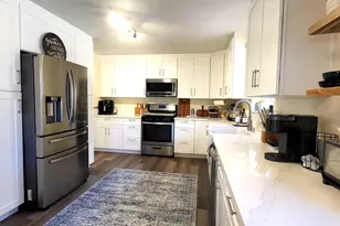 242 3rd St, Galt, CA 95632 - Photo 6